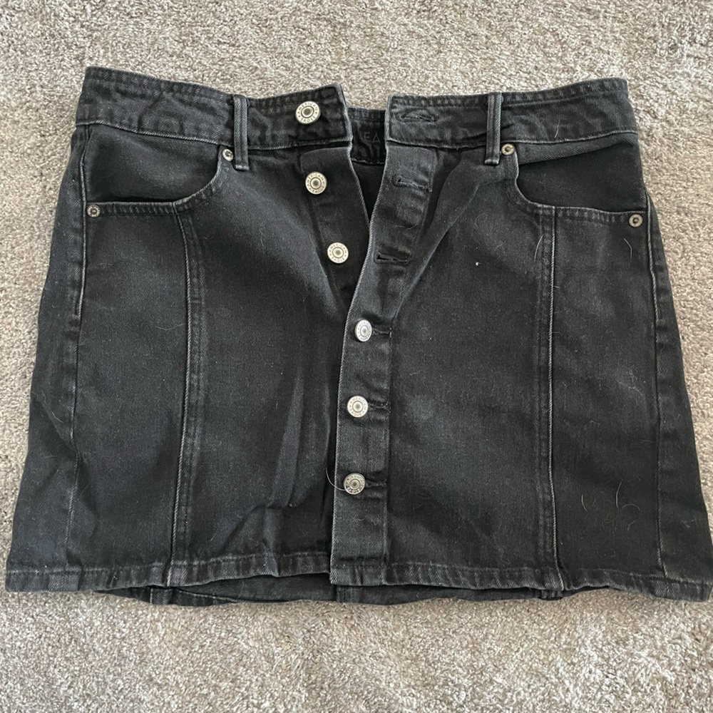 American eagle black high waisted jean skirt size 6